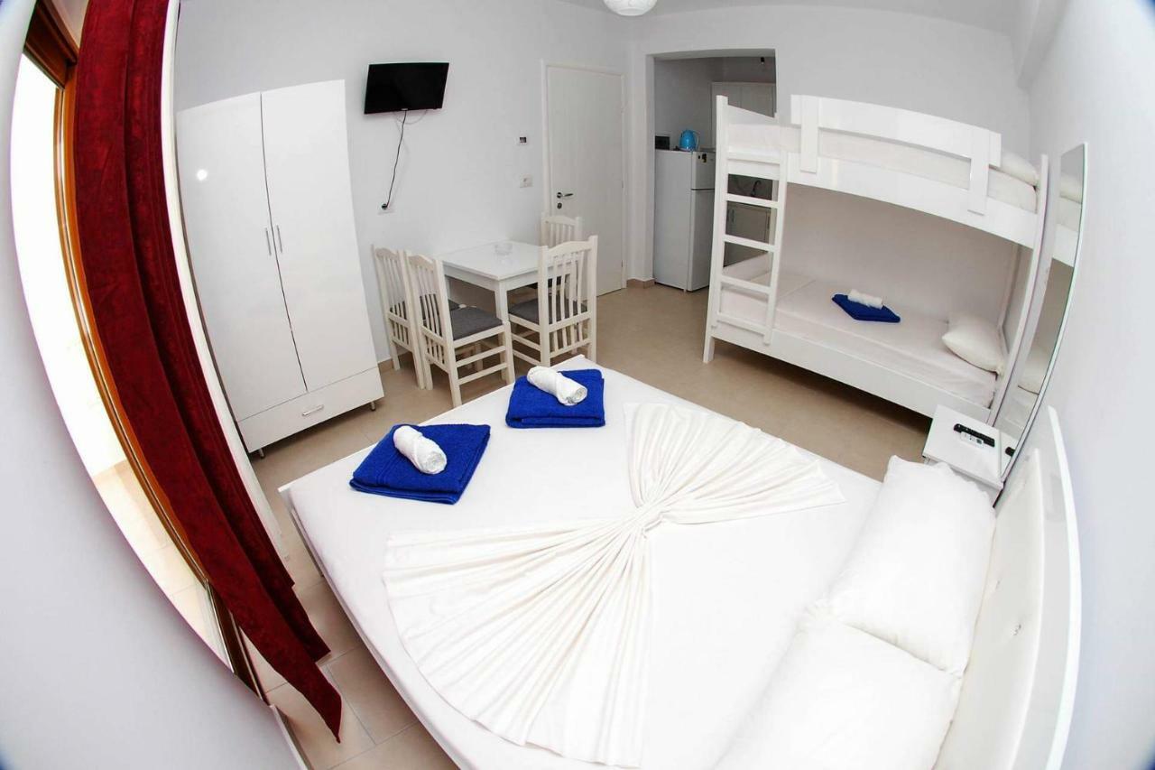Vila Renato Ksamil Bagian luar foto